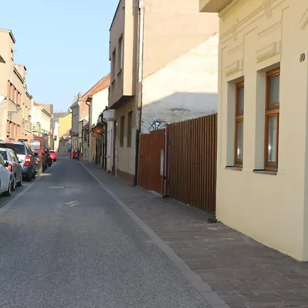 Zumaapartment شقة *